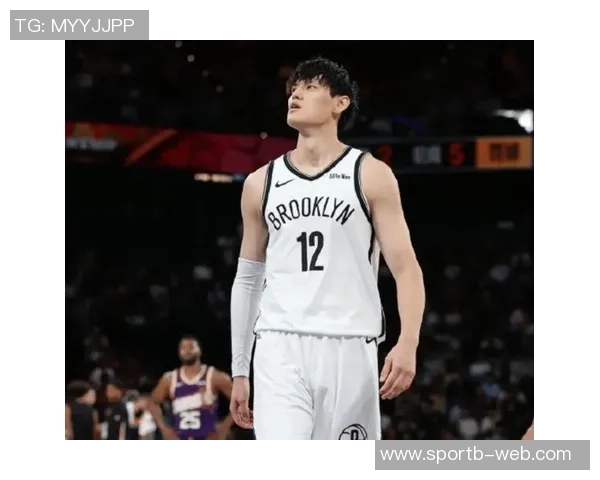 媒体人点评曾凡博发展潜力认为篮网不让其上场实属不合理